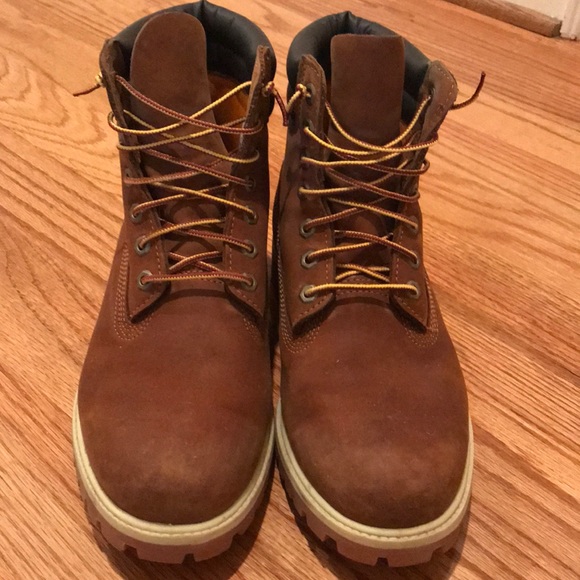 BARELY WORN TIMBERLAND BOOTS SIZE 10 - Picture 3 of 5